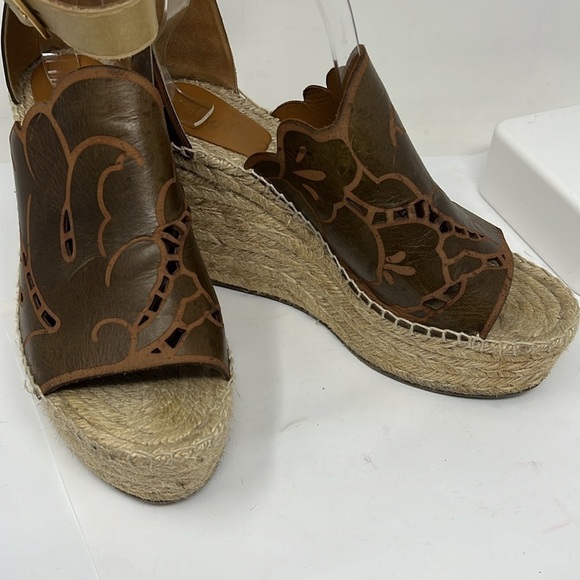 Chloé Sz 39/US 9 Brown Tooled Laser Cut Platform Wedge Espadrille Sandals - Picture 4 of 12